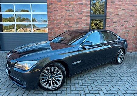 BMW 750 i xDrive,DACH,360 KAM,SOFTCLOSE,XENON,HEAD-UP