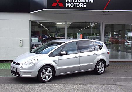 Ford S-Max 2.5 Titanium *POWER SHUTTLE*