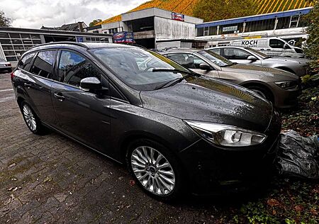 Ford Focus 1.5 Tdci Turnier Business Navi