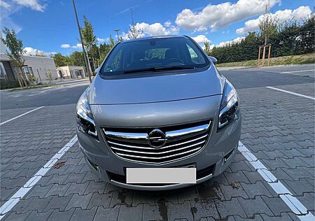 Opel Meriva Innovation, 1. Hand, wenig KM, Scheckheft, RFK