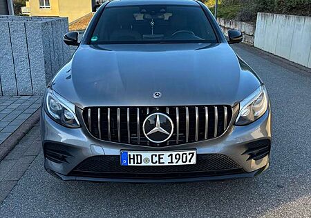 Mercedes-Benz GLC 250 Coupe 4Matic 9G-TRONIC AMG Line