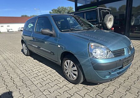 Renault Clio 3-Türer 1.2 16V Confort Privilege
