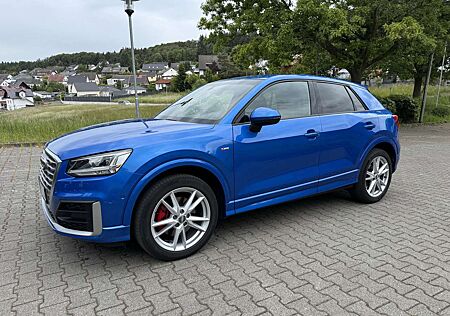 Audi Q2 S-LINE 190 PS Scheckheftgepfleg