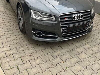 Audi S8 4.0 TFSI quattro