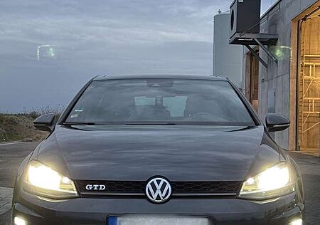 VW Golf Volkswagen GTD BlueMotion Technology DSG