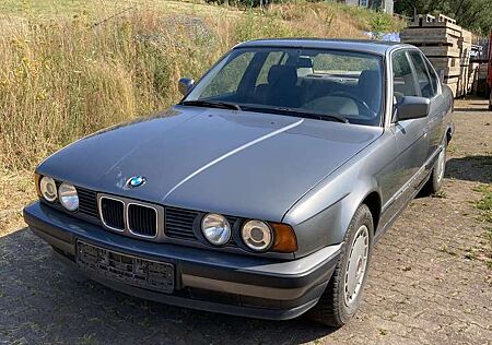 BMW 525i 525 24V