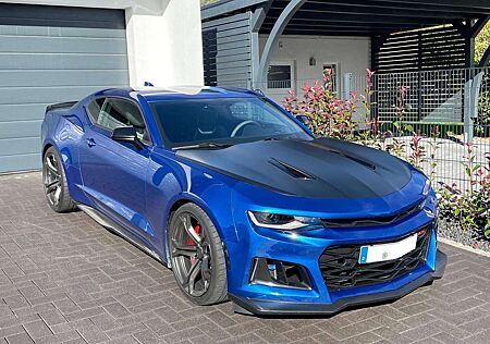 Chevrolet Camaro Coupe 6.2 V8 SS 1 LE