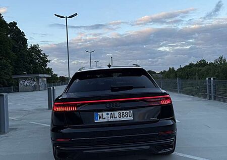 Audi Q8 50 TDI quattro