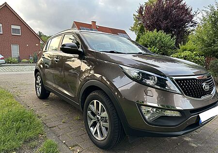Kia Sportage 2.0 CRDi AWD Vision