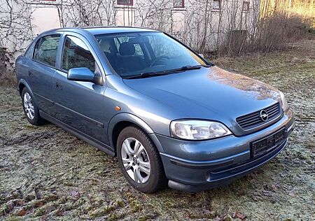 Opel Astra Club