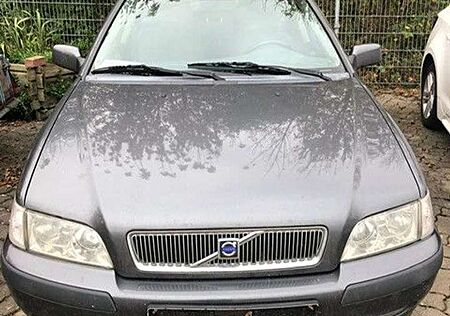 Volvo V40 1.9D DPF Comfort Klimaaut. Tempomat SHZ PDC