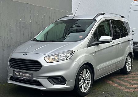 Ford Tourneo Courier Titanium