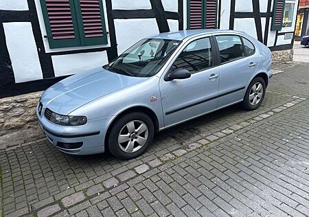 Seat Leon 1.6 16V Stella