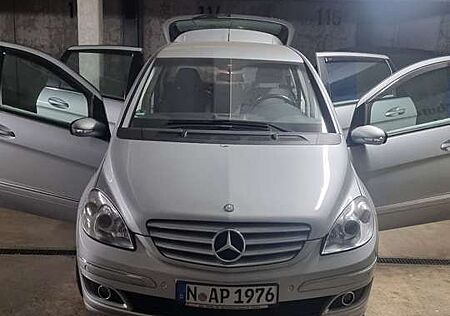 Mercedes-Benz B 200 Turbo Autotronic