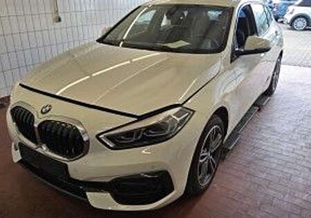 BMW 118 i/Aut/LCPProf/Navi/LEDer/Tempom/SportLine