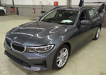 BMW 318 d T LED NAVI SHZ TP SOUND MFL-LEDER CAM 17