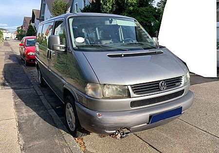 VW T4 Multivan Volkswagen Multivan T4 TDI 7DC UY2