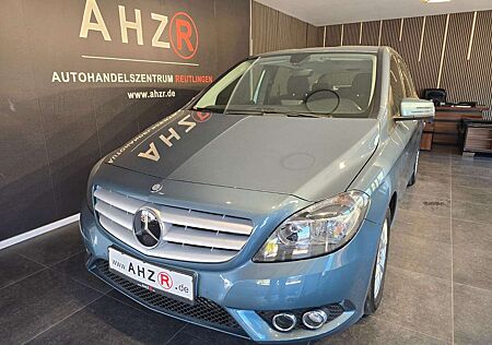 Mercedes-Benz B 220 CDI*NAVI*TEMPO*STANDHEIZUNG*KAM