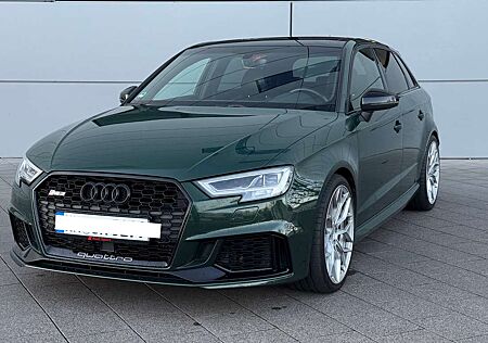 Audi RS3 Sportback Vollaustattung NON OPF Individuallack