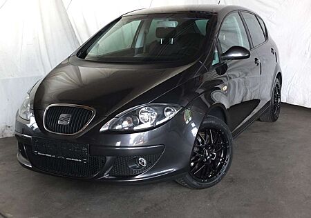 SEAT Altea STYLE NAVI AHK PARKPILOT neuer Zahnriemen