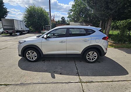 Hyundai Tucson blue Trend 2WD