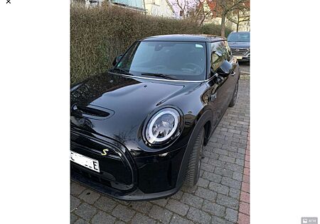 Mini Cooper SE Essential Trim