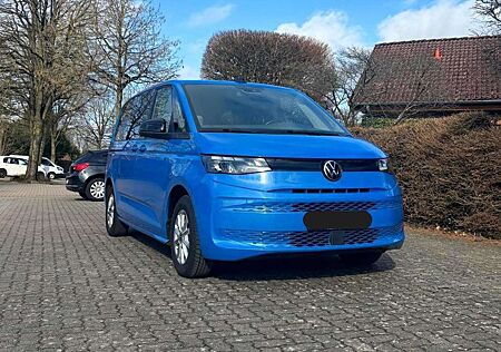 VW T7 Multivan Volkswagen Multivan Kurz