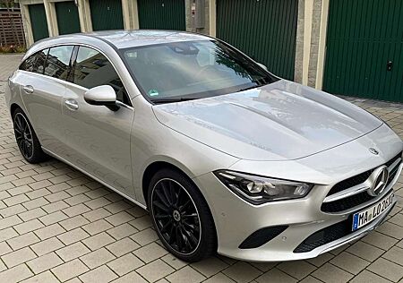 Mercedes-Benz CLA 180 Shooting Brake