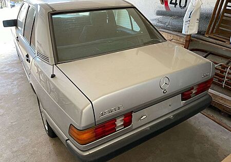 Mercedes-Benz 190 E 2.0