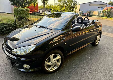 Peugeot 206 CC Platinum*Allwetter Reifen*2 Hand*Klima*Leder!!