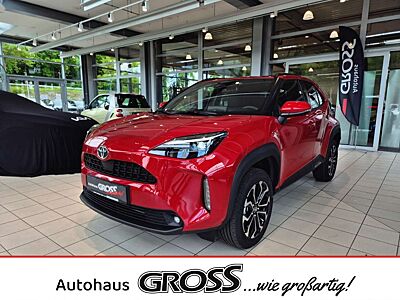 Toyota Yaris Cross Hybrid Active Drive / Safety / PDC / SHZ