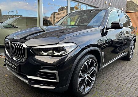 BMW X5 xDrive30d xLine PANO HUD STHZ LUFT AHK 7-Sitz
