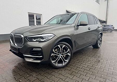 BMW X5 xD 30 d AHK/STOP&GO/HUD/STANDH./KAMERA/21"ALU