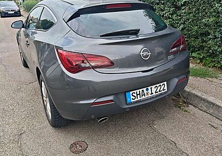 Opel Astra GTC 1.4 Turbo Active