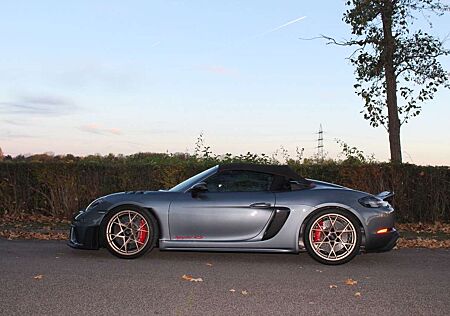 Porsche Boxster 718 Spyder RS Weissach Bose LED