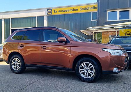 Mitsubishi Outlander 2.0 ClearTec Invite,PDC,KLIMAAT,ALU