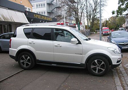 SsangYong Rexton W 2.2 e-XDi 220 4WD Automatik Executive