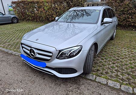 Mercedes-Benz E 250 T 9G-TRONIC Avantgarde