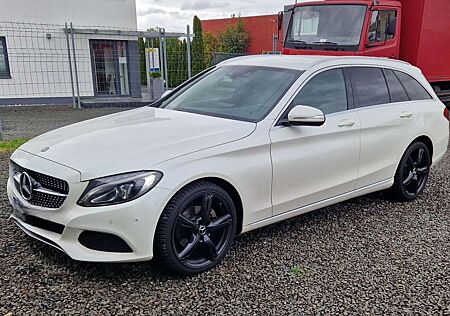 Mercedes-Benz C 220 (BlueTEC) d T 7G-TRONIC Avantgarde