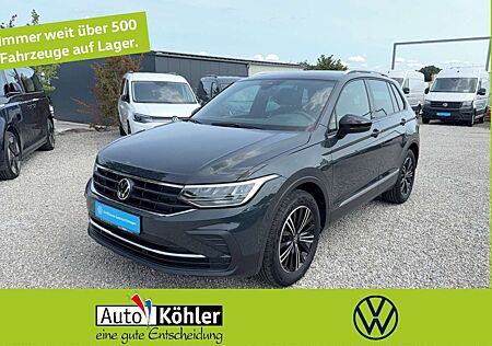 VW Tiguan Volkswagen Active TSi elektr. Heckklappe / Head-up Display