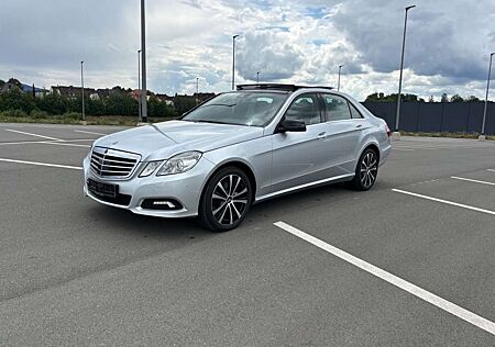 Mercedes-Benz E 350 CGI BlueEfficiency ACC PANO LEDER ALU