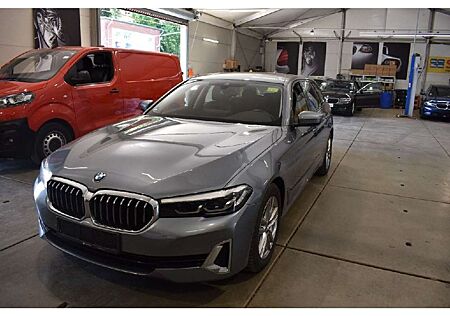BMW 530 d Mild Hybrid xDrive Luxury Line AHK BLIS LED