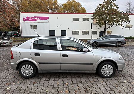 Opel Astra 1.6