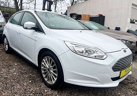 Ford Focus Lim. Electric / 1. Hand
