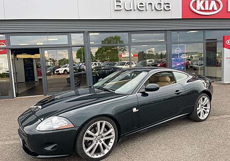 Jaguar XK 4.2 Coupe 1. Hand -Deutsches Fahrzeug-