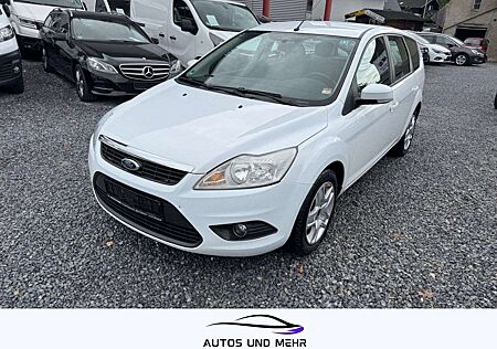 Ford Focus Turnier Style + Klima Navi Einparkhilfe
