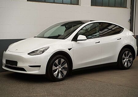 Tesla Model Y Long Range AWD *Matrix-LED*Mwst. ausweisbar*
