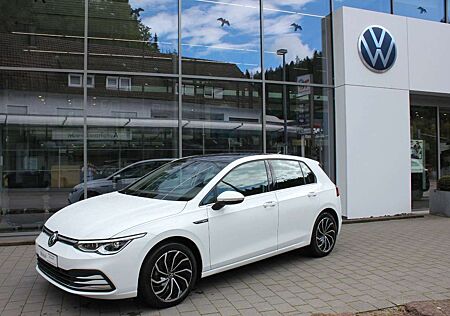 VW Golf Volkswagen VIII Lim. Style 1.5 eTSI DSG AHK,Panodach