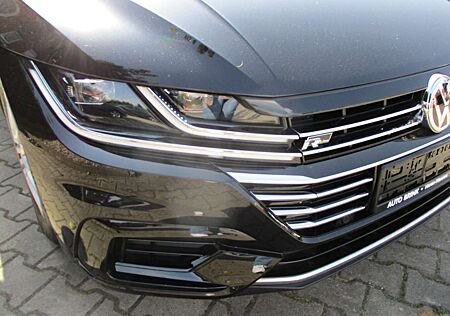 VW Arteon Volkswagen R-Line