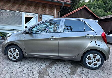 Kia Picanto 1.0 Dream Team